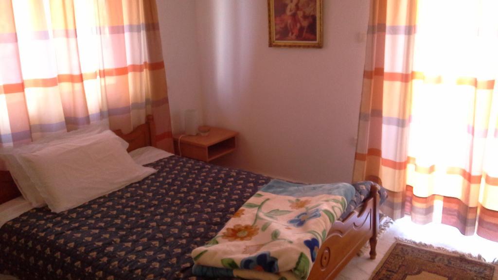 Meteora Christian'S Place ตริกาลา ภายนอก รูปภาพ